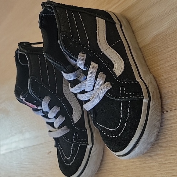 Toddler black high top vans size 5 - Picture 3 of 5